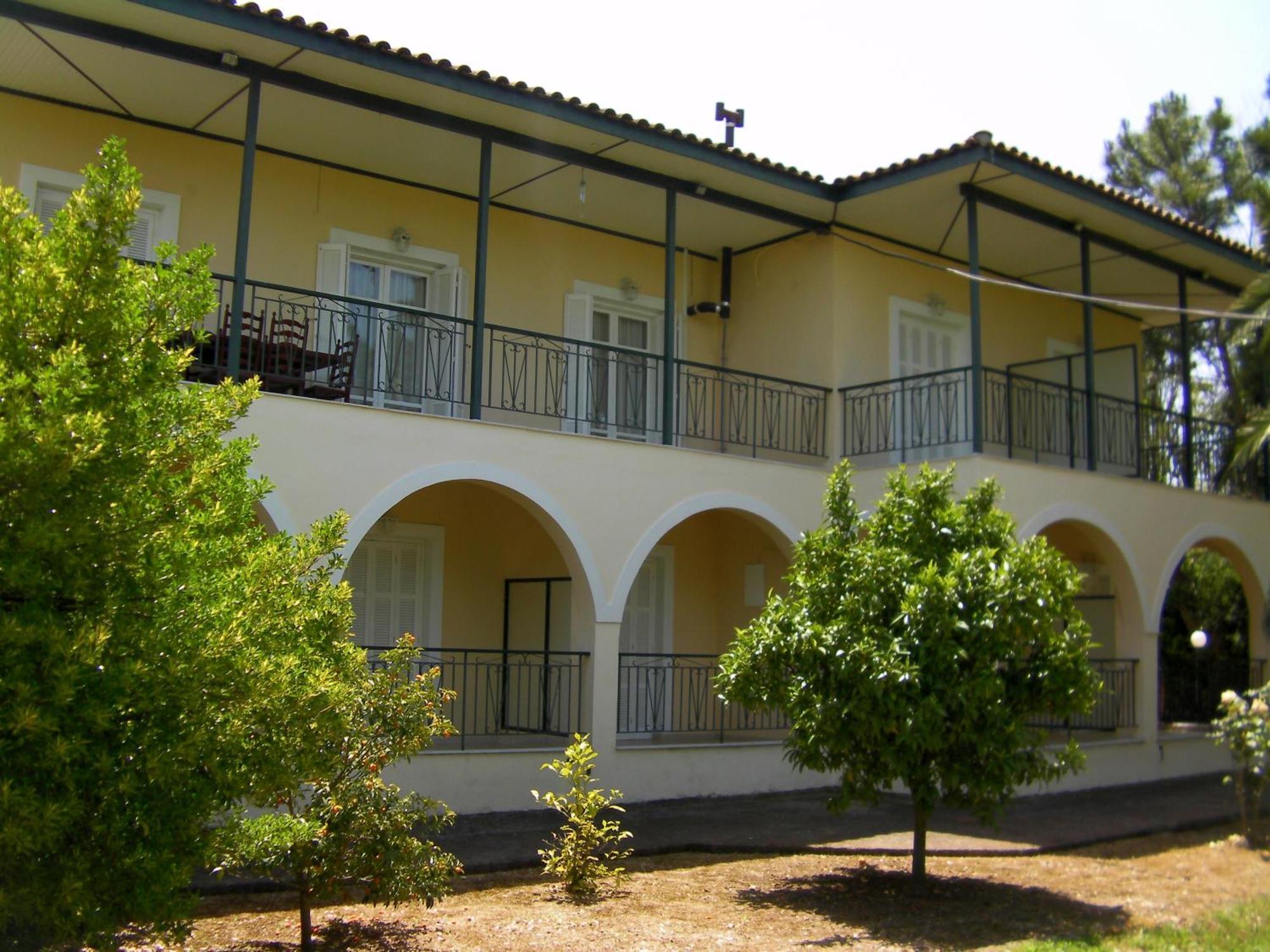 Kivotos Villa Studios Roda  Esterno foto